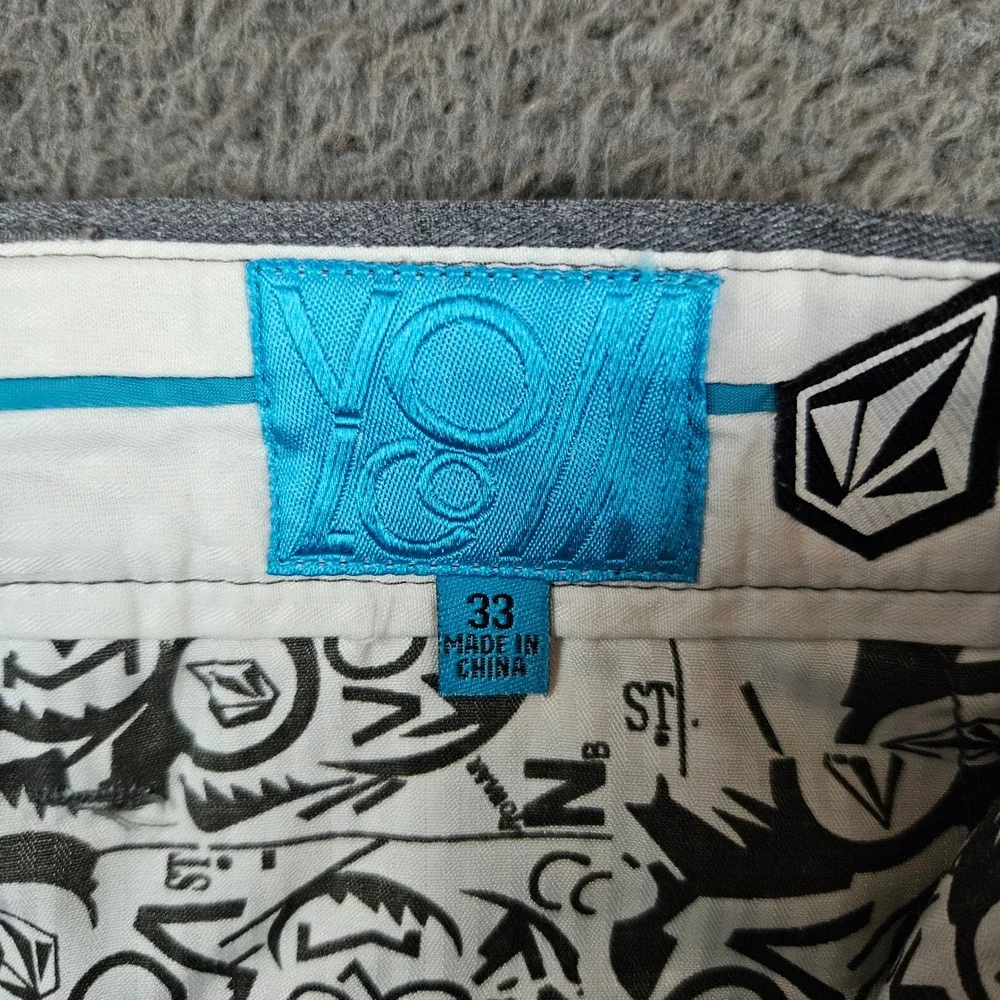 Volcom Mens Weirder Chino Pant Gray Straight Leg Skater Trousers Size 33 A113500